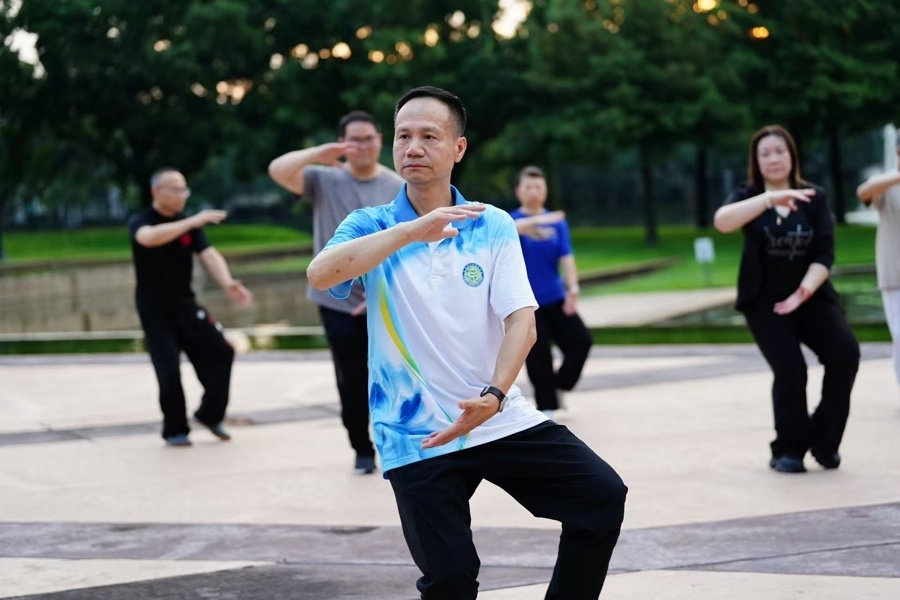 bt, AA, 陈正雷