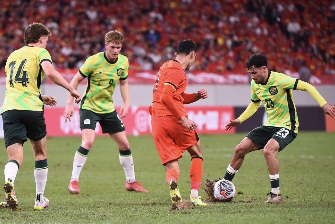 磕磕绊绊, 日本人打中