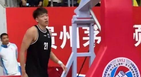 差保持到了, 刘传兴的身 差保持到了, 刘传兴的身